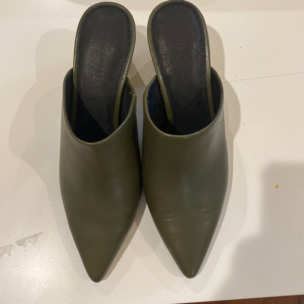 Sanctuary Swag leather dress mules in the shade forest green size 8.5